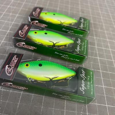FISHING: Cotton Cordell  Super Spot Lures