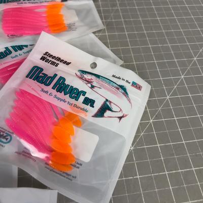 Mad River, Steel Head Worms 12-Packages