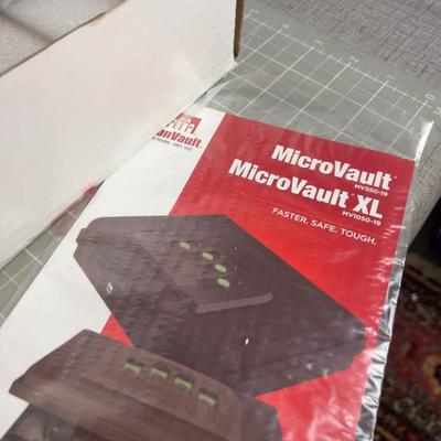 Micro Vault XL with Key 