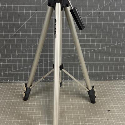 SILK Adjustable Height Tri-pod