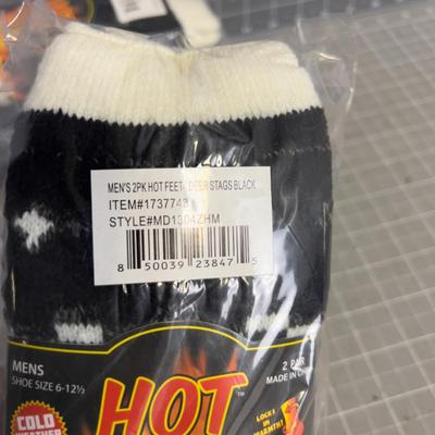 (2) Hot Feet Men's Socks Size6-12 NEW