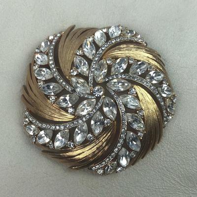 fabulous vintage FAUX DIAMOND RHINESTONE & GOLD TONE BROOCH