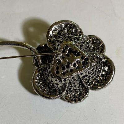 large retro SILVER PEARL RHINESTONE MARCASITE FLOWER PIN