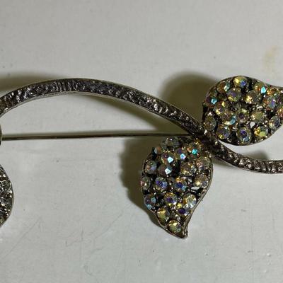 large retro SILVER PEARL RHINESTONE MARCASITE FLOWER PIN
