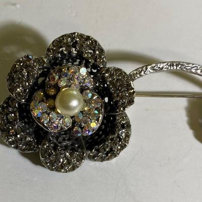 large retro SILVER PEARL RHINESTONE MARCASITE FLOWER PIN