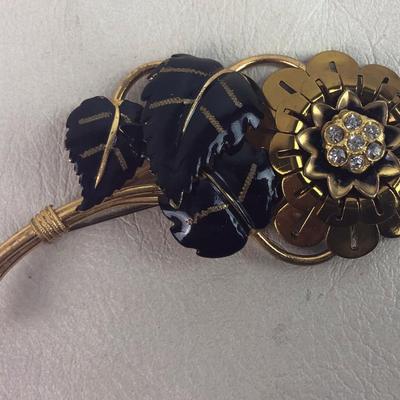 vintage GOLD TONE FLORAL BROOCH BLACK ENAMEL LEAVES WHITE RHINESTONES