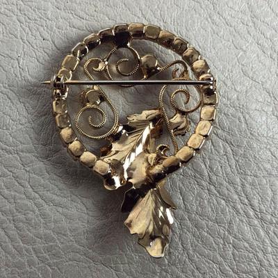 vintage festive RHINESTONE CHRISTMAS HOLIDAY PIN