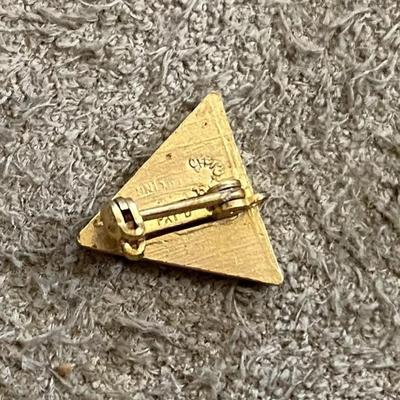 vintage TRI-HI-Y PIN YMCA GIRLS HIGH SCHOOL CLUB 1940s