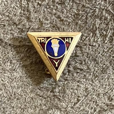 vintage TRI-HI-Y PIN YMCA GIRLS HIGH SCHOOL CLUB 1940s