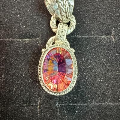 Bali above Boud Quartz Pendant (925)