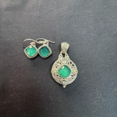Green Onyx Pendant and Earrings