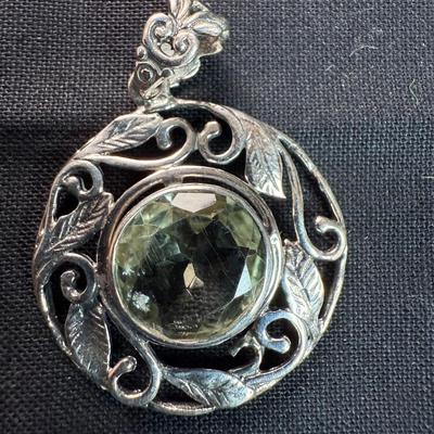 PTI Sterling 925 Faceted Green Amethyst Gemstone Leaf Round Pendant