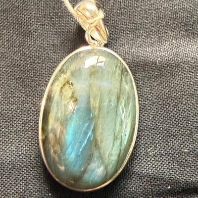 Labradorite Pendant Gemstone