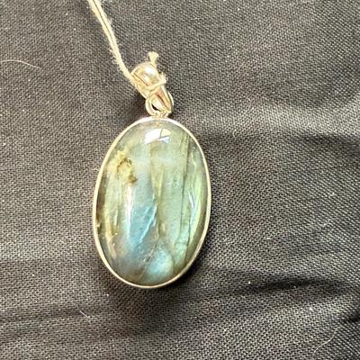 Labradorite Pendant Gemstone