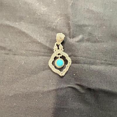 Sterling Silver Sandra Fine Necklace with Turquoise middle