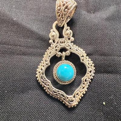 Sterling Silver Sandra Fine Necklace with Turquoise middle