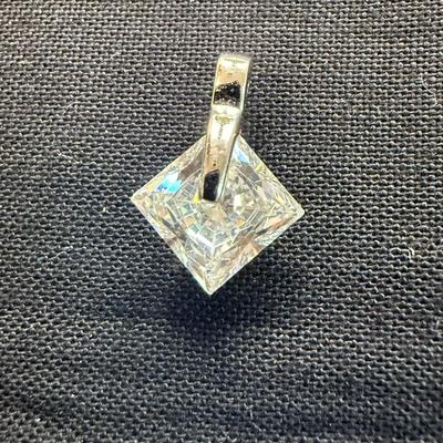 Glass Stone Pendant