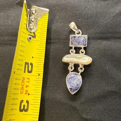 Artisan of India Rought Tanzanite w/ fresh water pearl (925)