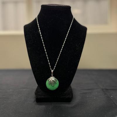 Green Jadeite Pendant Rhodium Necklace 28 MM (925)