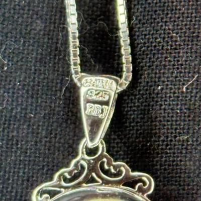 Opal Praslolite Locket Pendant (5.19ct) & Chain (925)