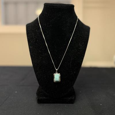 Necklace Southwestern Turquoise Pendant Sterling Silver Box Chain
