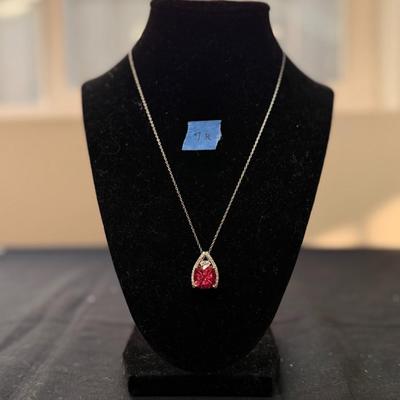 Pink Danfrurit Necklace