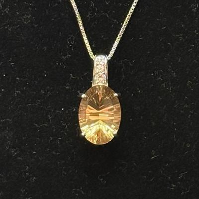 Quartz Champagne Necklace