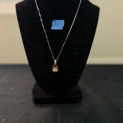 Quartz Champagne Necklace