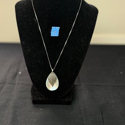 NIB BBJ 925 Silver Mother of Pearl Tear Drop w/ Marcasite Leaf Overlay Necklace