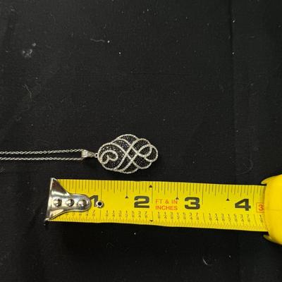 Gorgeous black & White zirconia necklace