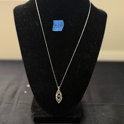 LOVELY STERLING SILVER FLOATING NECKLACE