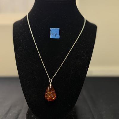 Amber Balic necklace