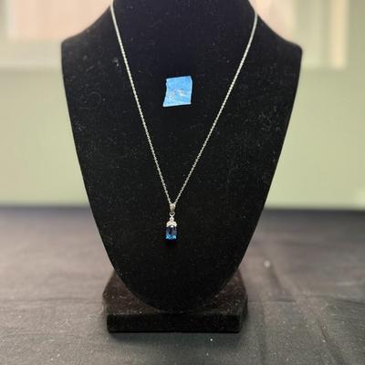 Blue Sapphire Oval necklace