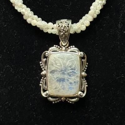 Necklace Rainbow Moonstone (45 CTW) (925)