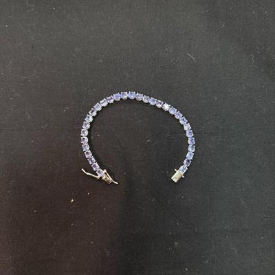10.29 CTW London Blue Bracelet