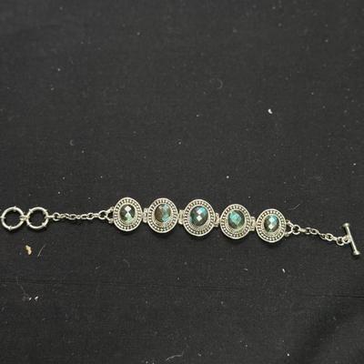 Sterling silver bracelet with multicolored stone