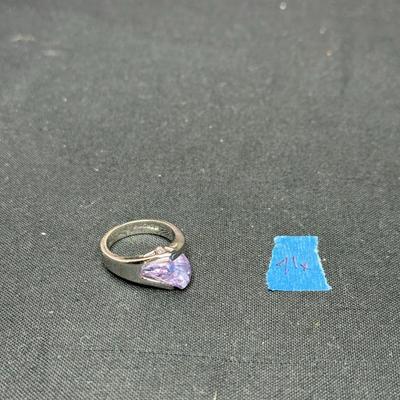 Light purple Faceted