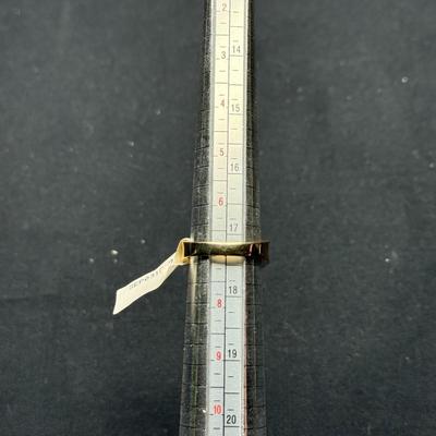 Dark Green Stoned ring with lime cluster stones