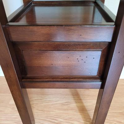 Table Lamp and Night Stand (B2-EL)