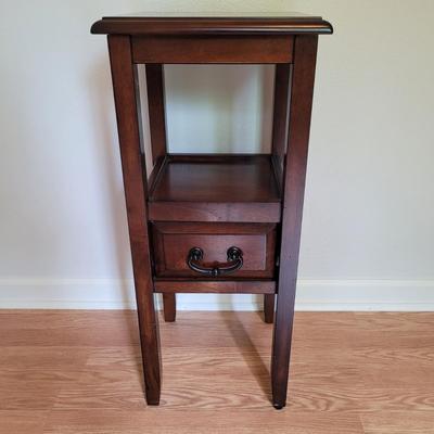 Table Lamp and Night Stand (B2-EL)