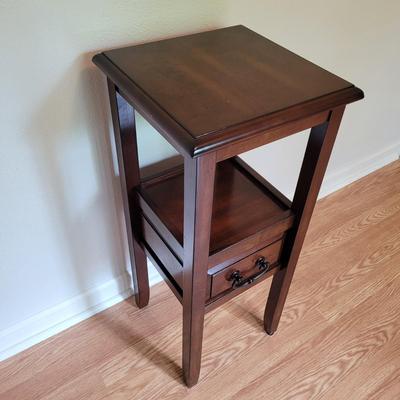 Table Lamp and Night Stand (B2-EL)