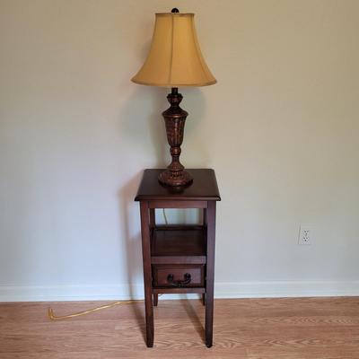 Table Lamp and Night Stand (B2-EL)