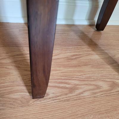 Table Lamp and Night Stand (B2-EL)