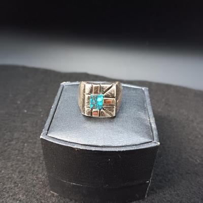 STERLING SILVER AND TURQUOISE RING 13.76g SIZE 8 1/2