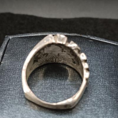 VERY UNIQUE STERLING SILVER WITH BLUE STONES RING 9.27g SIZE 8