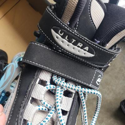 Ultra Wheels In-Line Skates (Wms 7) & Cardiff Cruisers (Sm) (G-KD)