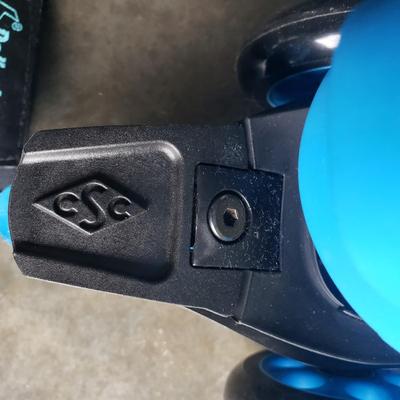 Ultra Wheels In-Line Skates (Wms 7) & Cardiff Cruisers (Sm) (G-KD)