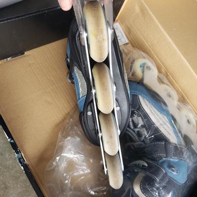 Ultra Wheels In-Line Skates (Wms 7) & Cardiff Cruisers (Sm) (G-KD)