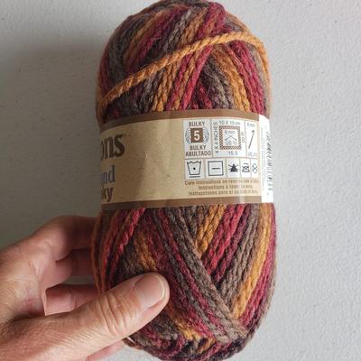 NIB Yarn and Sewing Basket (G-KD)