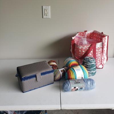 NIB Yarn and Sewing Basket (G-KD)